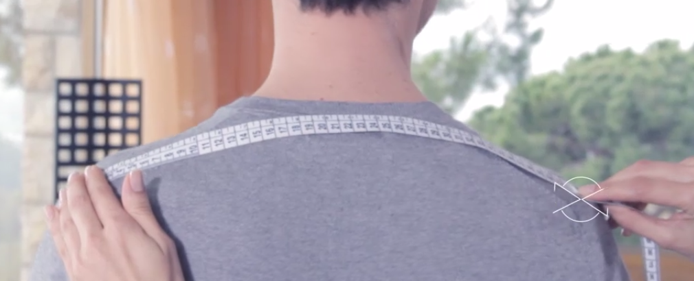 Shoulder width
